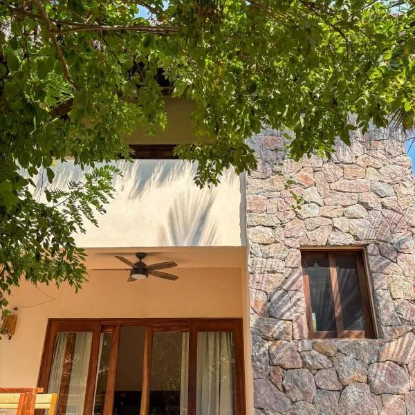 Villas Indigo Troncones，位于特隆戈内斯的酒店