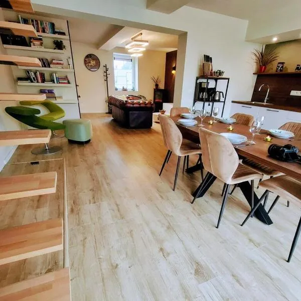 Luxe vakantie huis met sauna, 8pers, 3 badkamers，位于塞尔方丹的酒店