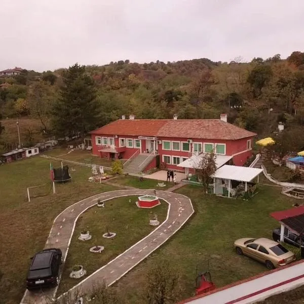 Къща за гости сБолярци，位于Bolyartsi的酒店