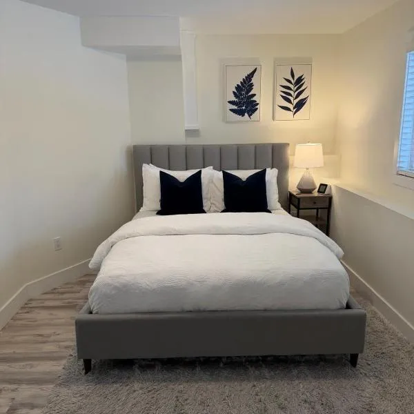 Cozy Home Away from Home，位于金斯顿的酒店