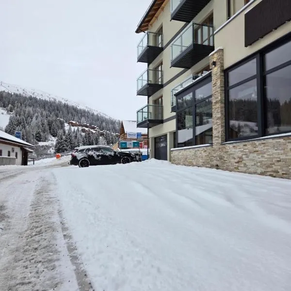 格勒布拉尔坦萨斯塔特宾馆，位于拉赫塔尔的酒店