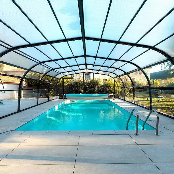 Chambres d'hôtes Les Charmettes，位于Rang的酒店