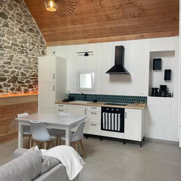 Maisonnette cosy proche de la côte，位于Lesneven的酒店