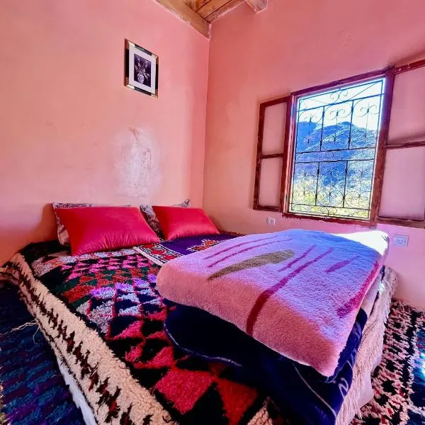 Gite Megdaz Ouhadouch，位于Megdaz的酒店