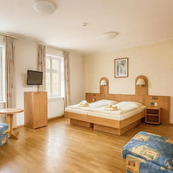 Schlosshotel am Hainich，位于Hörselberg-Hainich的酒店
