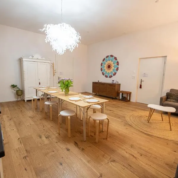 Most beautiful apartment in Bern with Parking, Massage & Meetingroom available，位于奥斯特蒙迪根的酒店