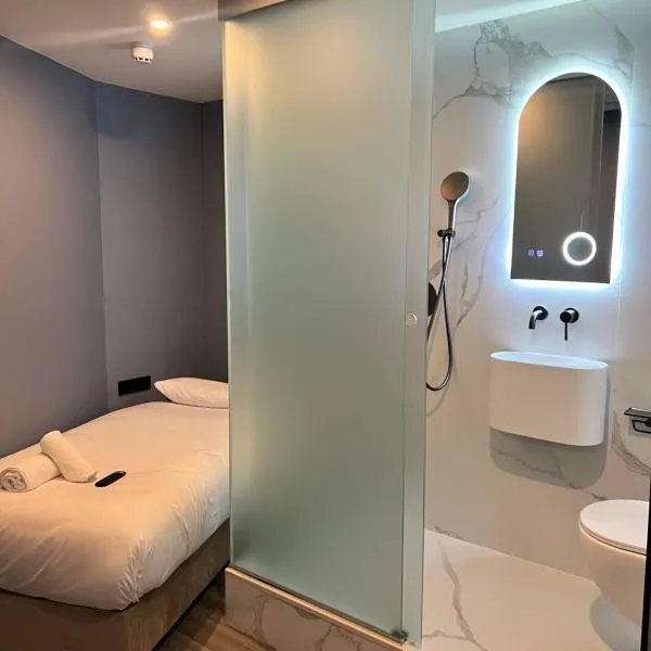 The Hyve Budget Hotel Rotterdam,位于鹿特丹的酒店