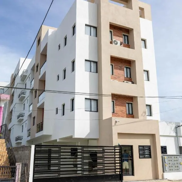 Prado Garden Hotel，位于Monte Plata的酒店