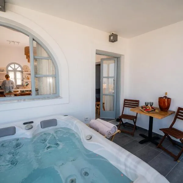 Divino Suites，位于费拉的酒店