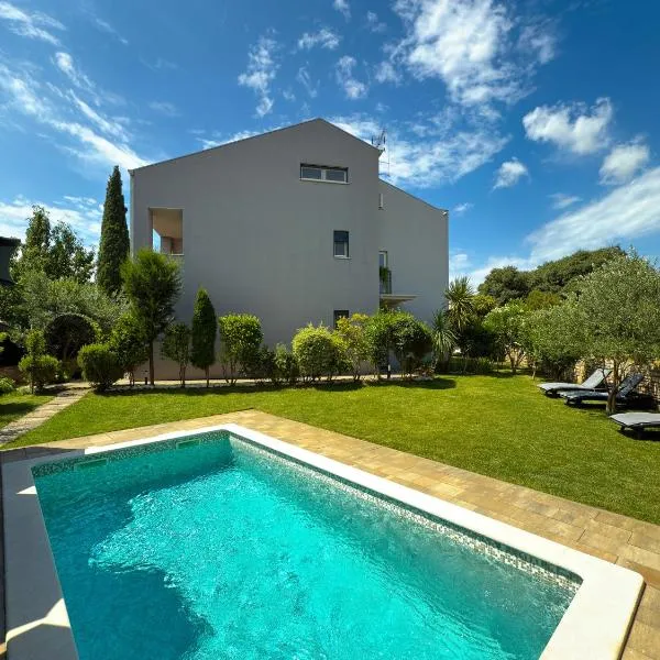 Rooms and Apartments IstraSoley，位于巴莱的酒店