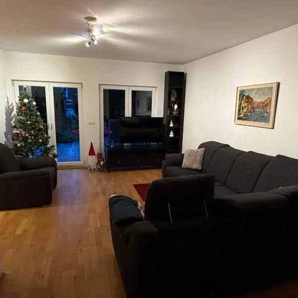 Oase mit großer Terrasse Ihr gemütliches Zuhause im Grünen nähe Köln，位于贝尔吉施格拉德巴赫的酒店