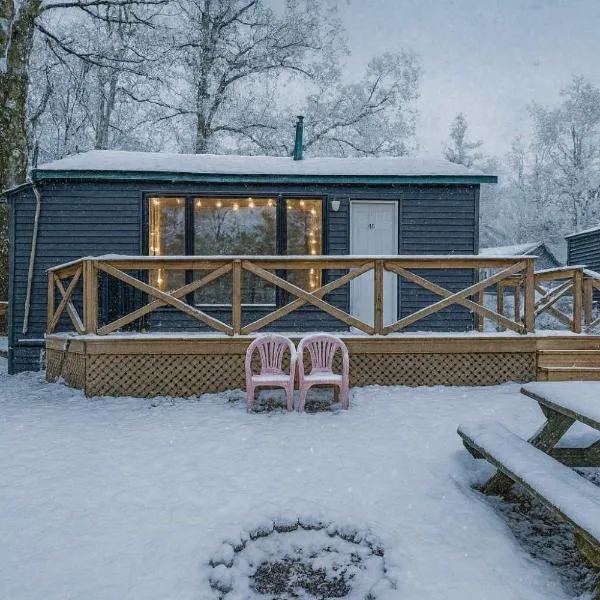 2-Bedroom Cottage #10 - Pitch Pine，位于格雷文赫斯特的酒店