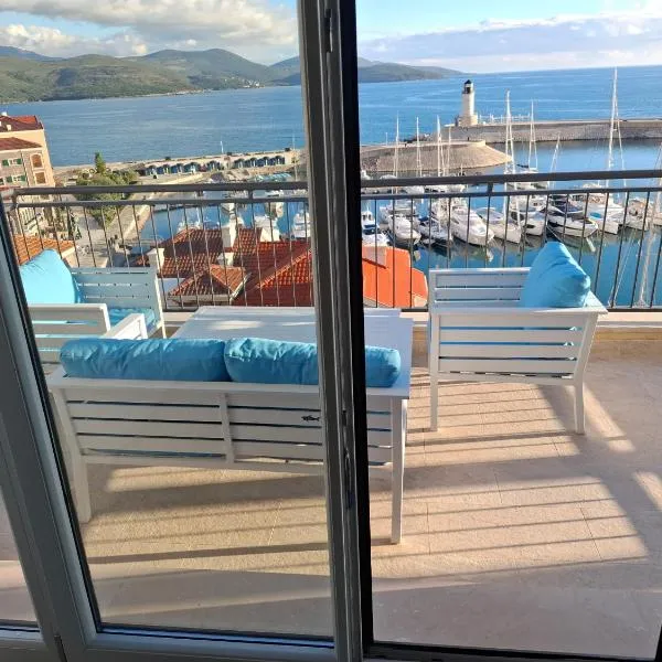 Mango Lux Apartment Lustica Bay，位于卢什蒂卡的酒店
