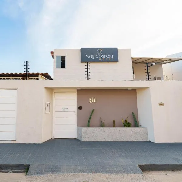 Vale Confort Hotel，位于彼得罗利纳的酒店