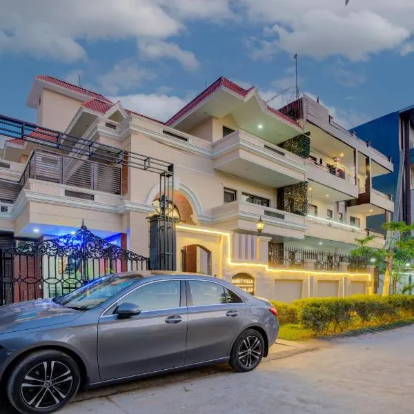 The Grand Rustam Villa，位于古尔冈的酒店