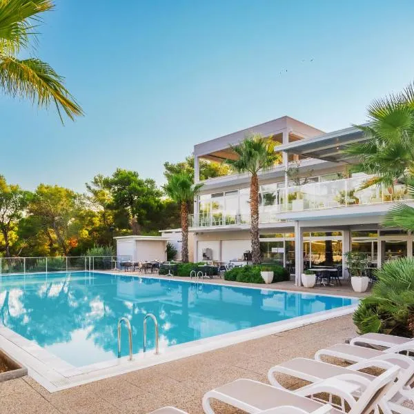 Gava Waterman Milna Resort – All Inclusive，位于米欧纳的酒店