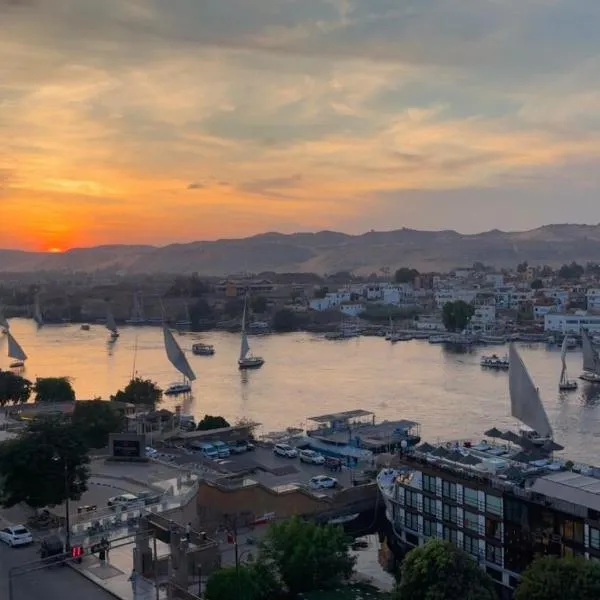 Nile Hotel，位于阿斯旺的酒店