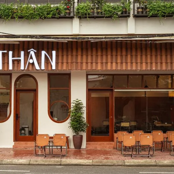 Than Coffee & Homestay，位于海防的酒店