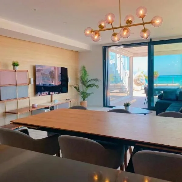holaVivienda - Ático Boutique de Lujo en la Playa，位于德尼亚的酒店