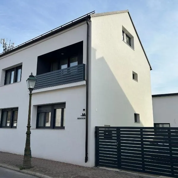 Apartmani Bjelovar，位于别洛瓦尔的酒店