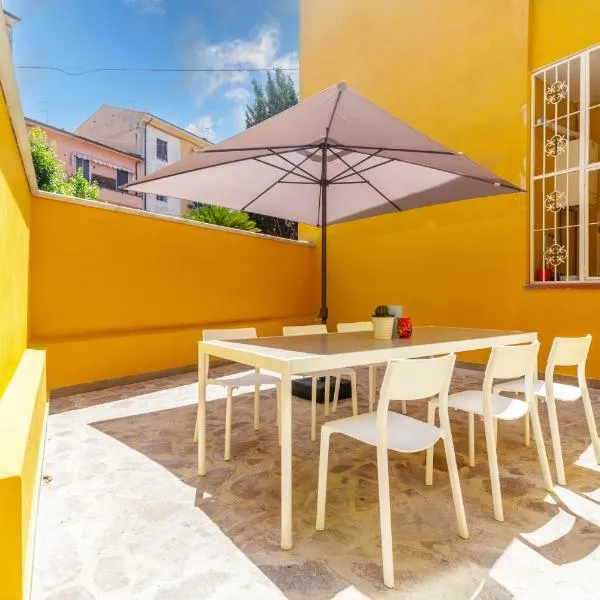 Domus Mazzini in Pisa Centro by TuscanyWeGo，位于比萨的酒店