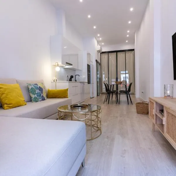 Apartamento moderno recién reformado con patio en el centro de Elche，位于埃尔切的酒店