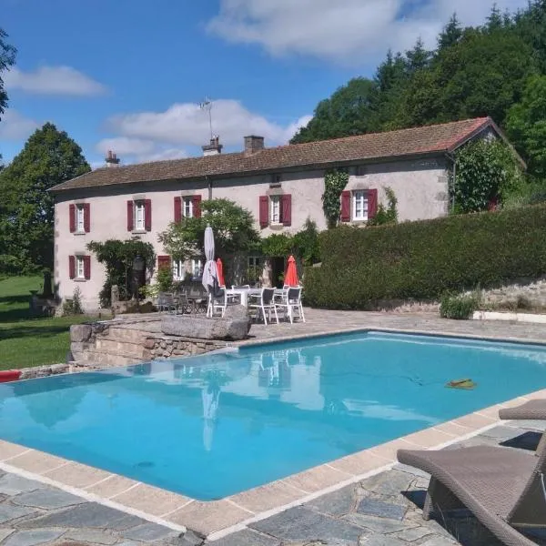 Les Vergnes，位于Saint-Pardoux-le-Neuf的酒店
