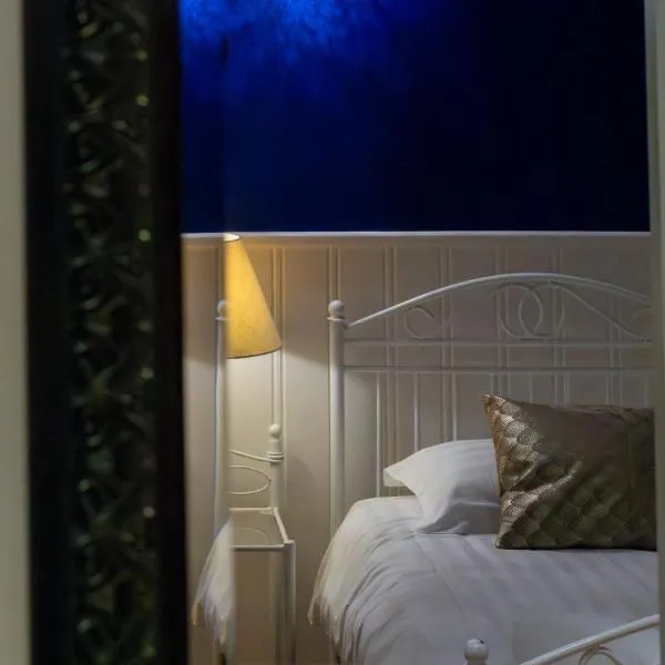 Hostel Lybeer Private Rooms just for two!，位于布鲁日的酒店