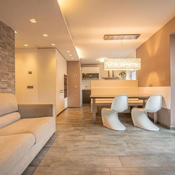 Chalet Edera Myholidaylivigno，位于利维尼奥的酒店