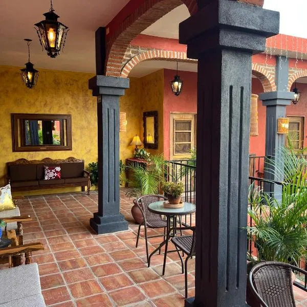 Casa Punta Perula VILLAS，位于Pérula的酒店