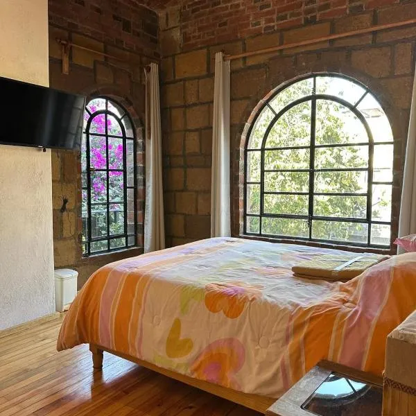 Casa Rústica del pedregal，位于墨西哥城的酒店