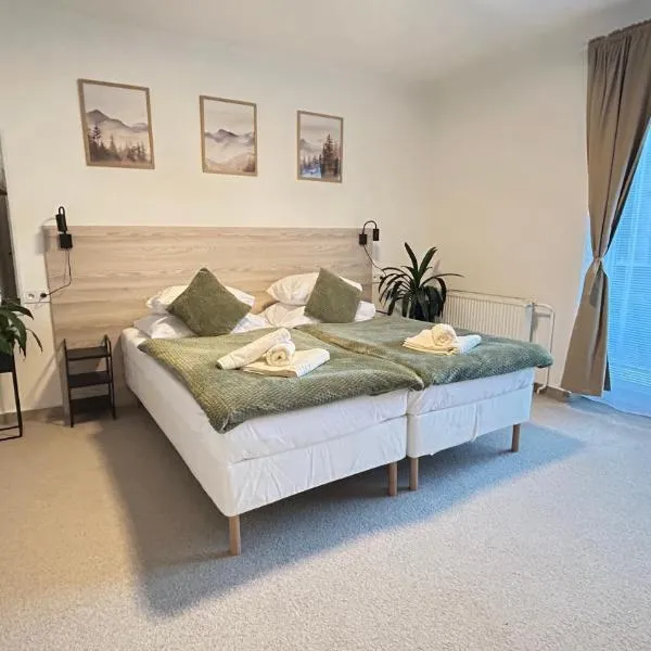 Hotel Sport Houštka，位于Houštʼka的酒店