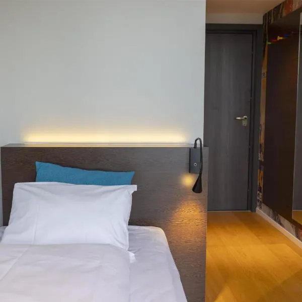 Scandic Victoria Florø，位于弗洛罗的酒店