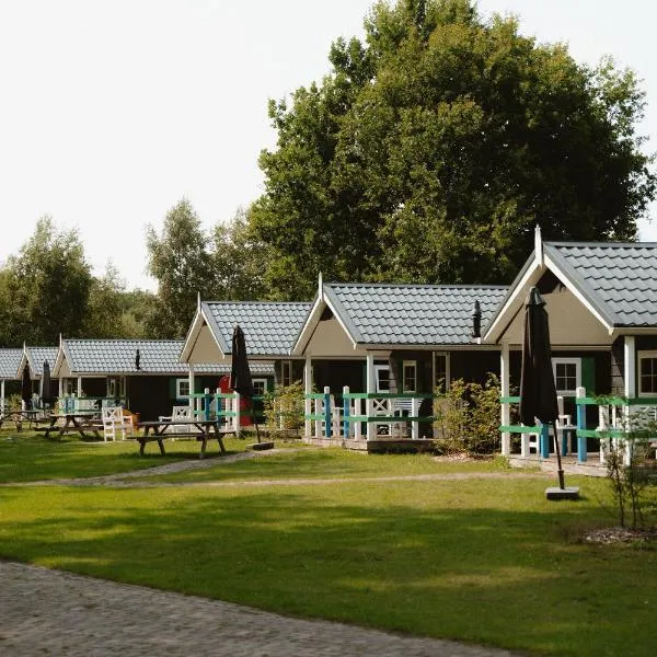 Recreatiepark de Vossenburcht IJhorst，位于IJhorst的酒店