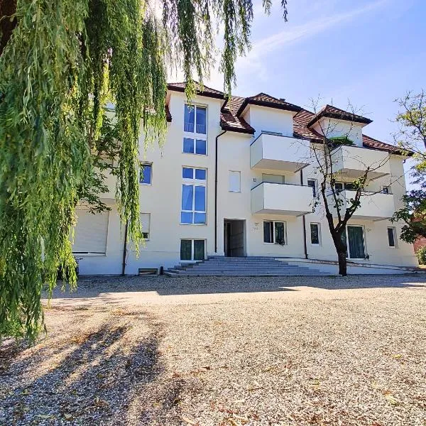 Ort 245，位于里德因克瑞斯的酒店