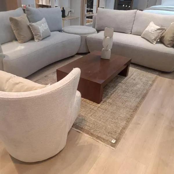 Departamento de tres dormitorios，位于昆卡的酒店