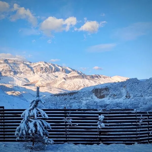 Shahdag Mountain House，位于库萨雷的酒店
