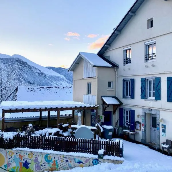 Auberge de Perchades，位于Bilhères en Ossau的酒店