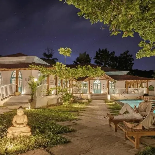 EKOSTAY - Blue Tiffany Villa，位于尼禄的酒店