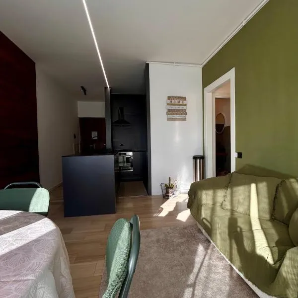 AMoR，位于萨罗的酒店