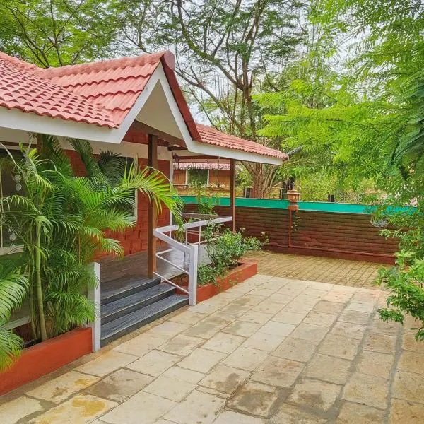 Gulmohar Villa tamhini ghat, Kolad Rafting, Mulshi dam，位于Bhīra Camp的酒店
