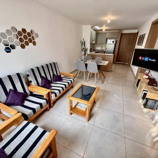 Ideal para familia de 5，位于伊瓦拉的酒店