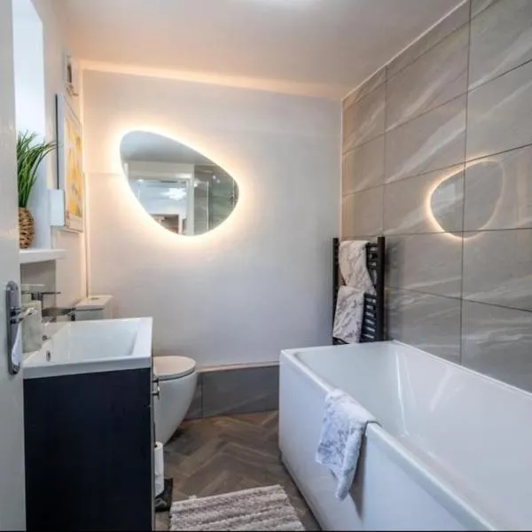 Telford Family 3 Bedroom Retreat,位于Oakengates的酒店