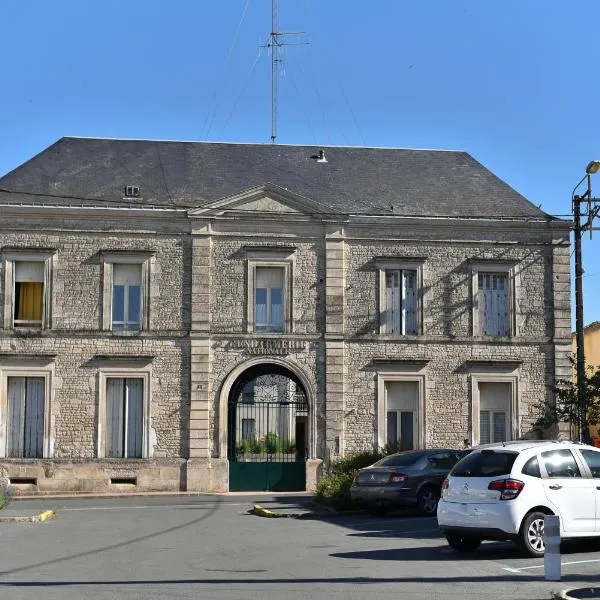 La Canopée Atypique Vendée，位于吕松的酒店