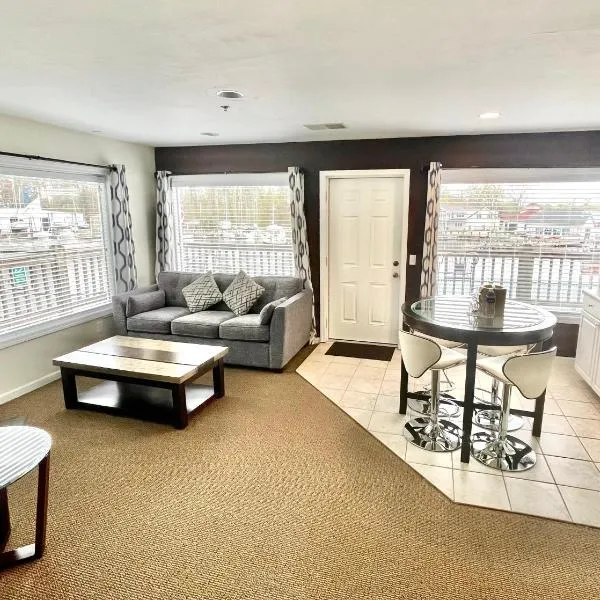 Old Harbor Inn，位于南黑文的酒店