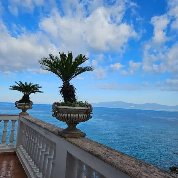 Casa Angelieri，位于皮佐的酒店