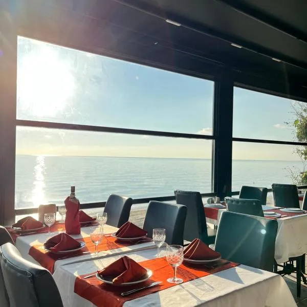 Deniz Hotel Kumburgaz，位于大切克梅杰的酒店