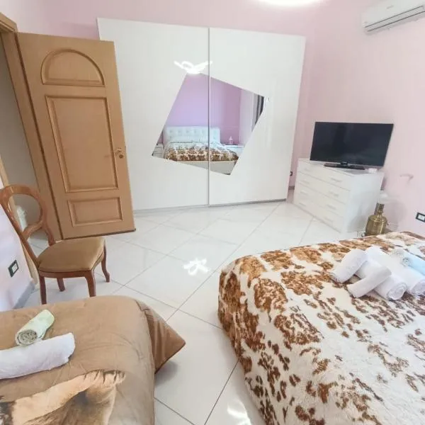 PERLA VERDE Suites，位于帕蒂的酒店