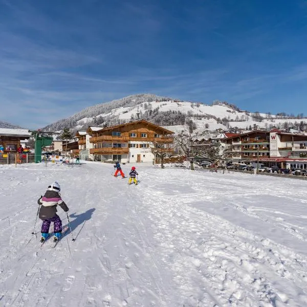 Hotel Der Wastlhof - direkt an der Skipiste Wellness & Spa，位于涅德劳的酒店