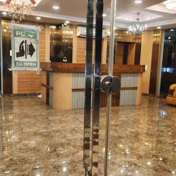 Royal View Residency，位于Attingal的酒店